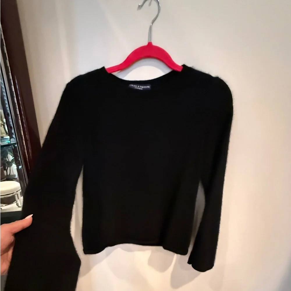 Chelsea & Theodore Black Crew Neck Sweater - Picture 3 of 5